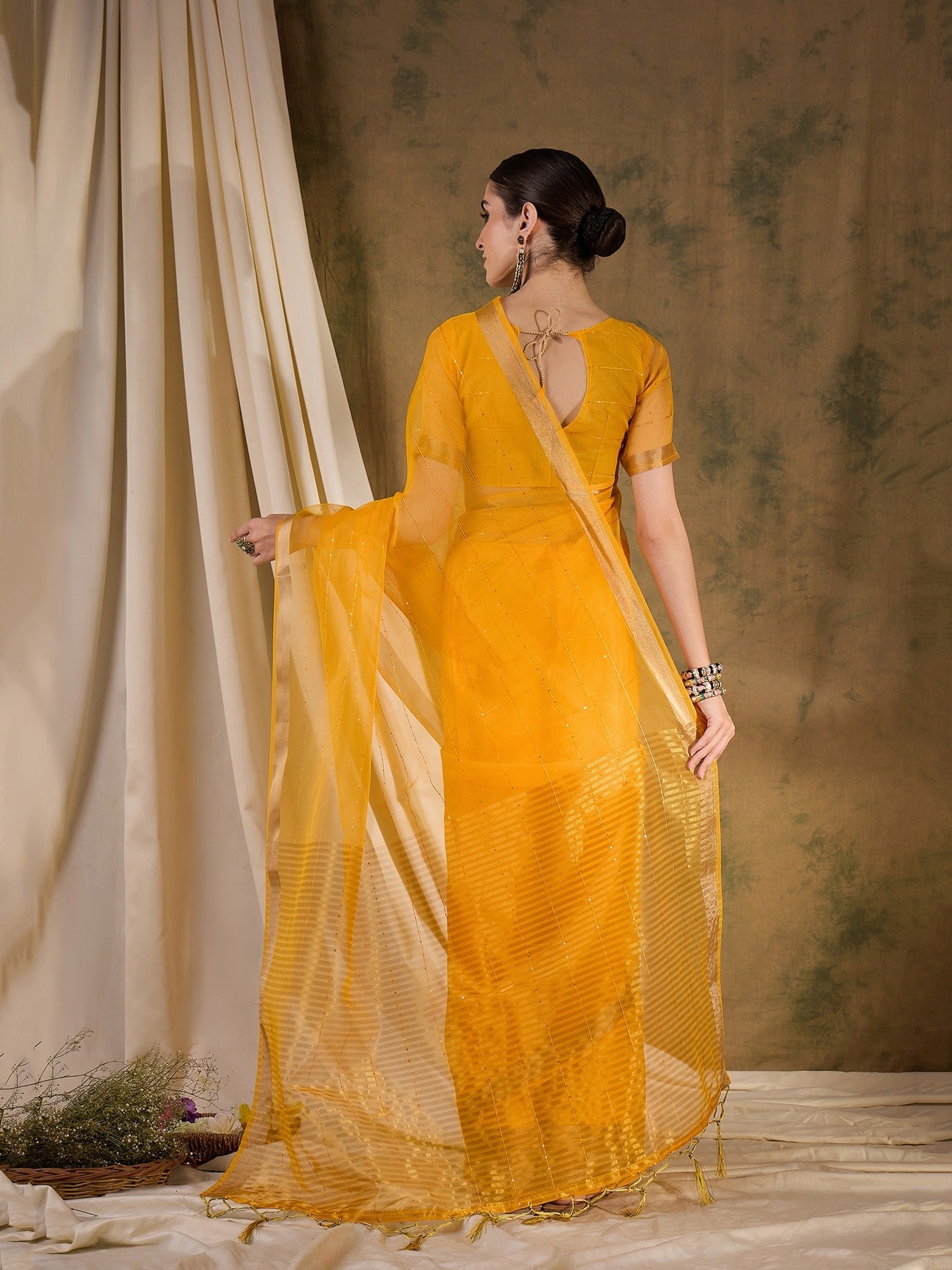 Women's Yellow Organza Silk Weaving Work Saree By Epic Ethnics