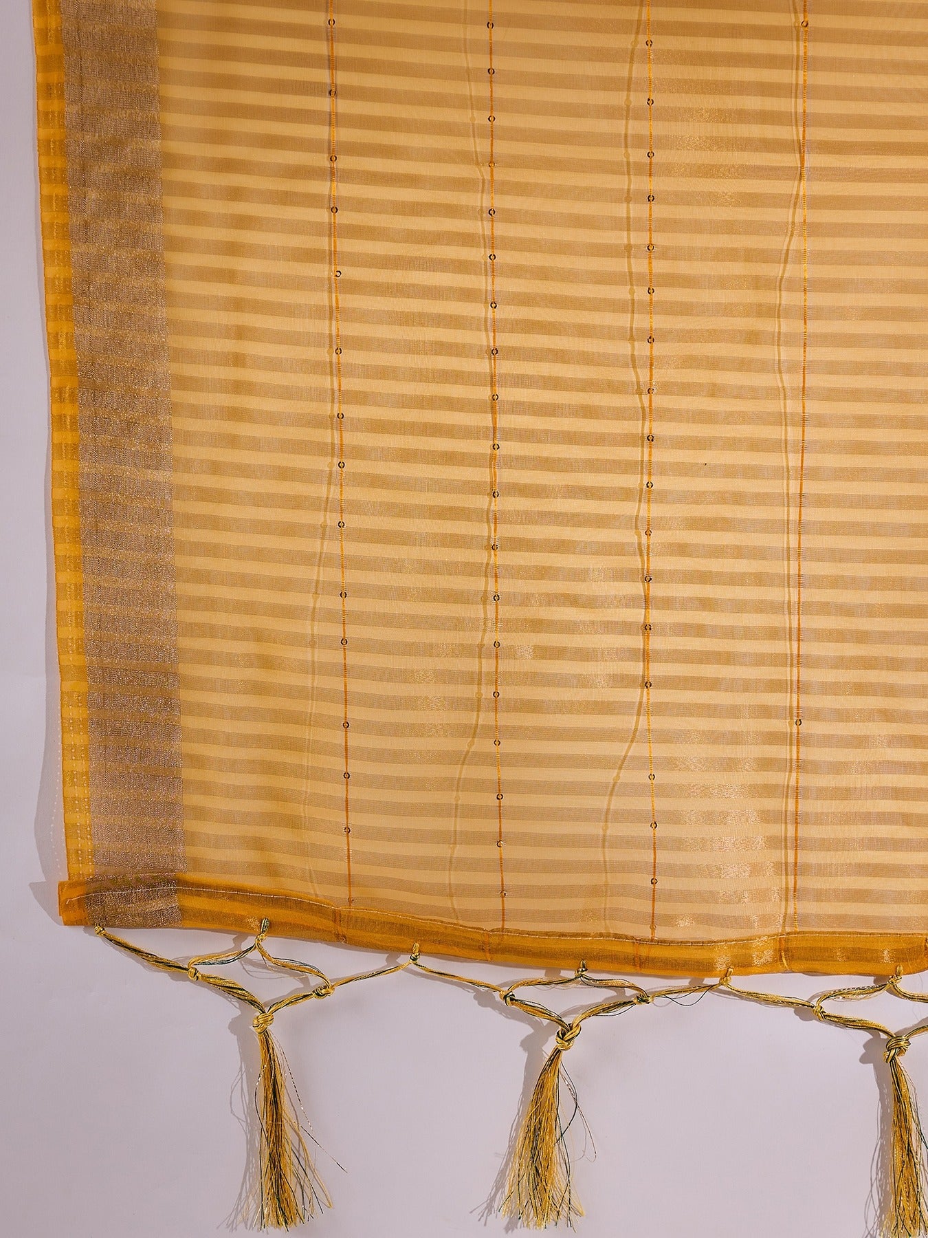 Women's Yellow Organza Silk Weaving Work Saree By Epic Ethnics