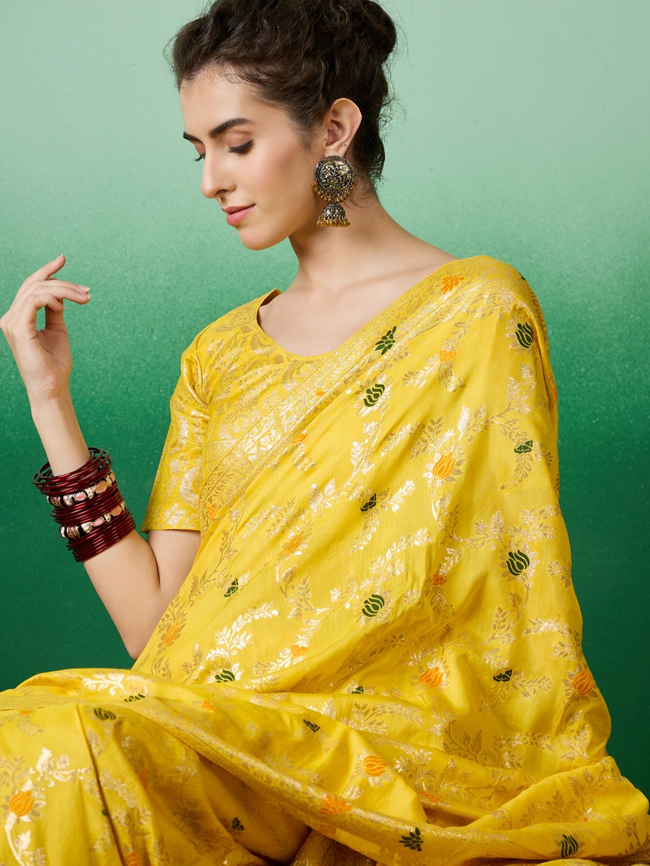 Women's Yellow Staple Dola Jacquard Weaving Work Saree By Epic Ethnics