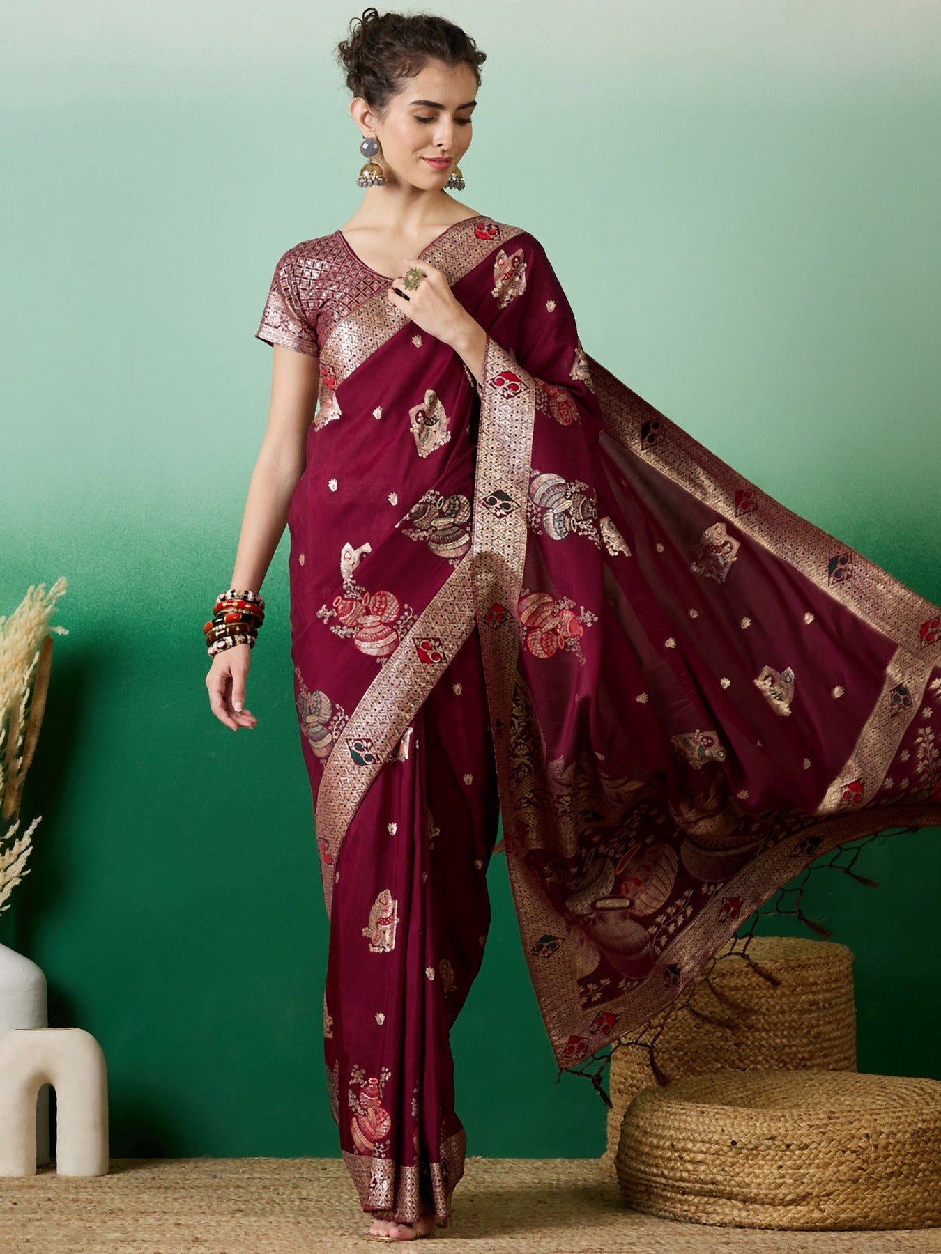 Women's Wine Staple Dola Jacquard Weaving Work Saree By Epic Ethnics