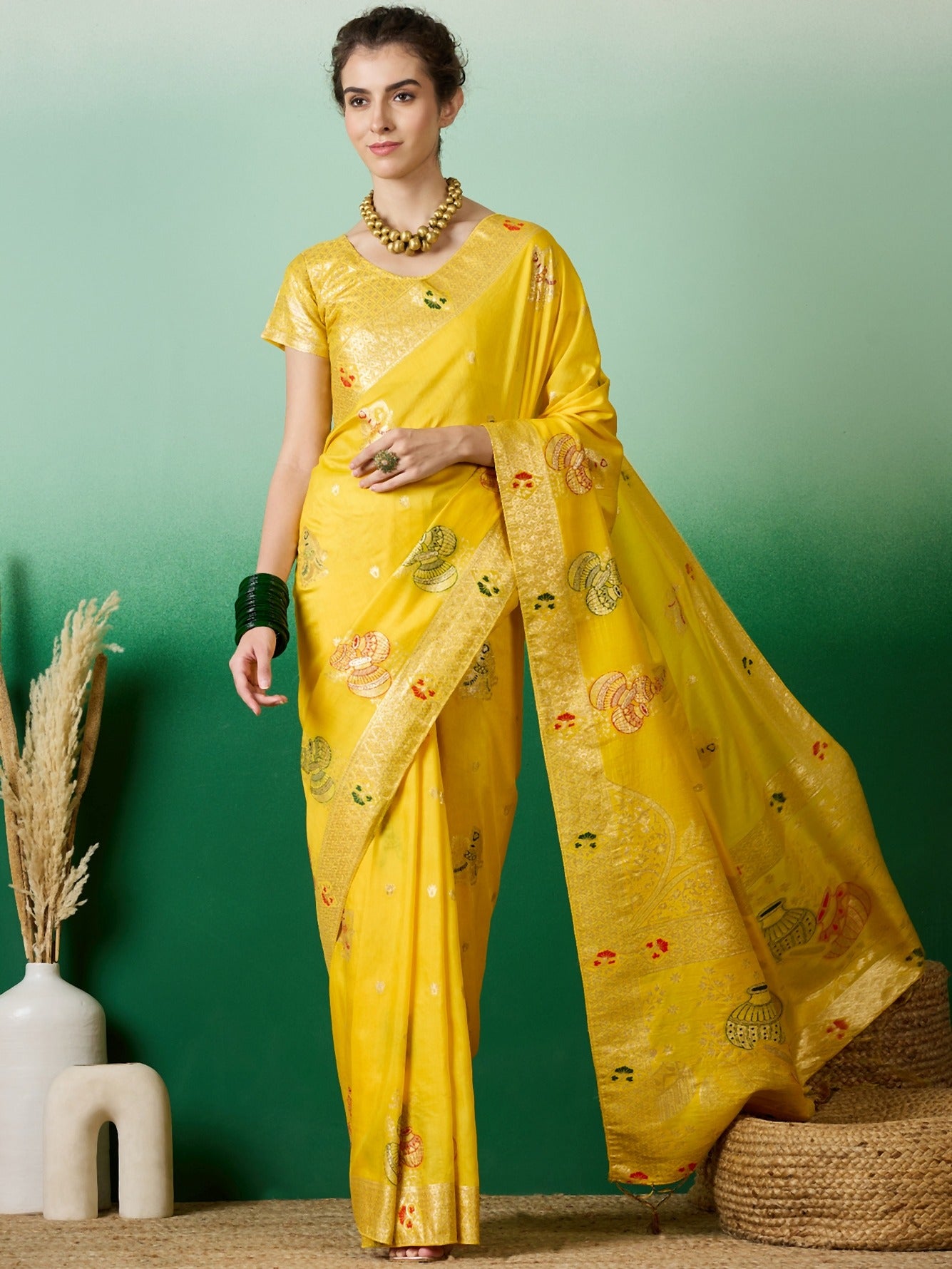 Women's Yellow Staple Dola Jacquard Weaving Work Saree By Epic Ethnics