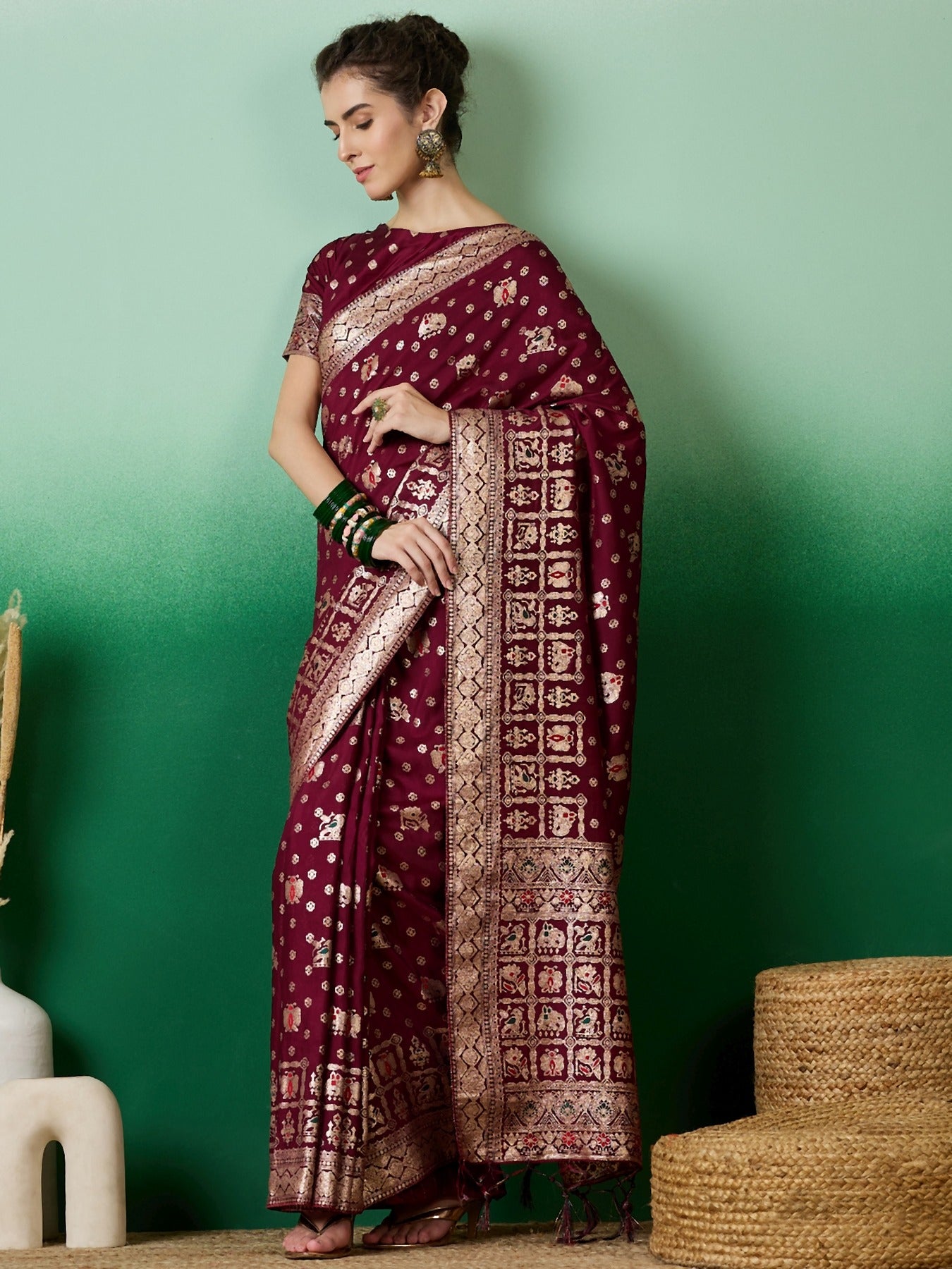 Women's Wine Staple Dola Jacquard Weaving Work Saree By Epic Ethnics