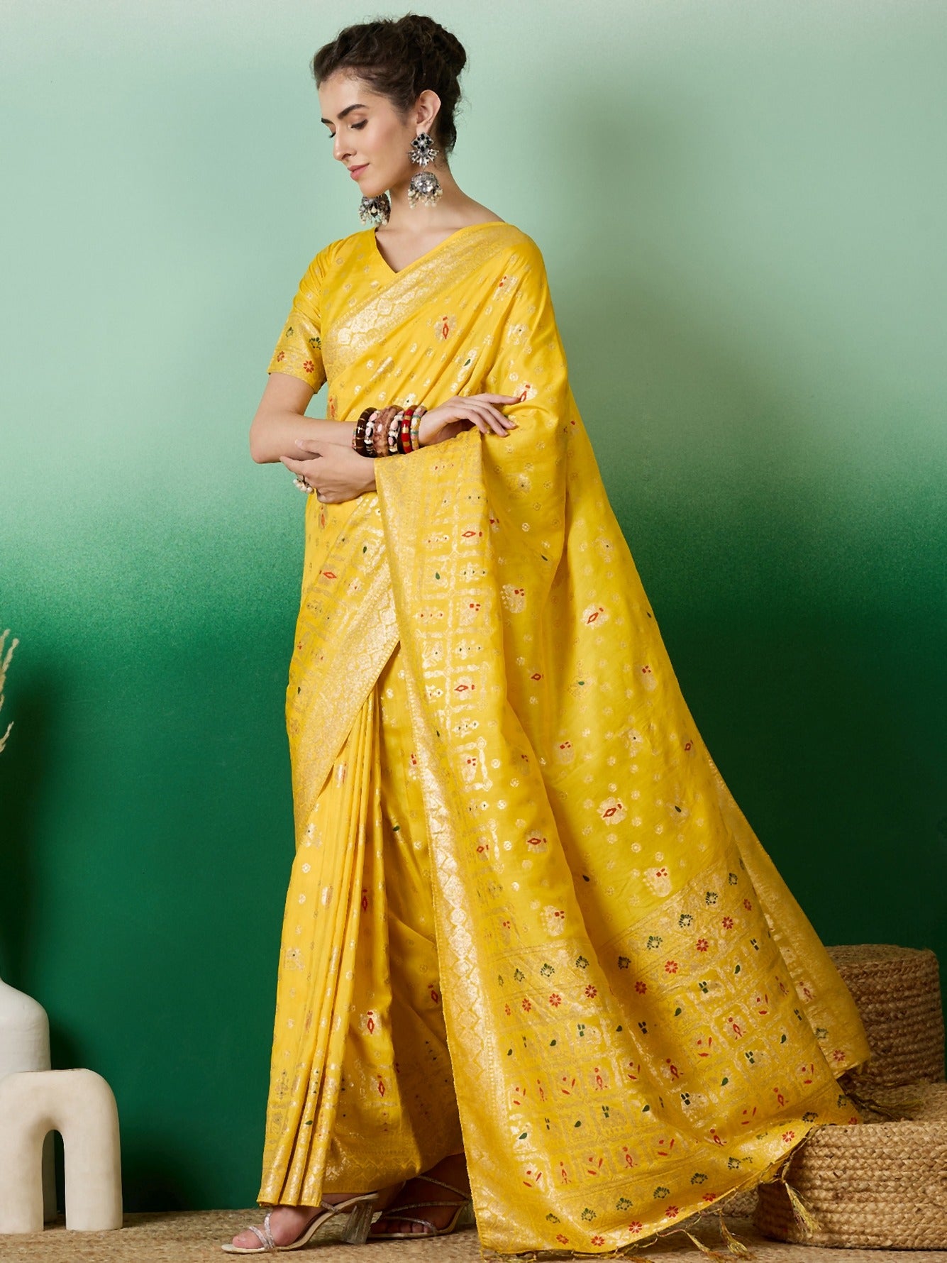 Women's Yellow Staple Dola Jacquard Weaving Work Saree By Epic Ethnics