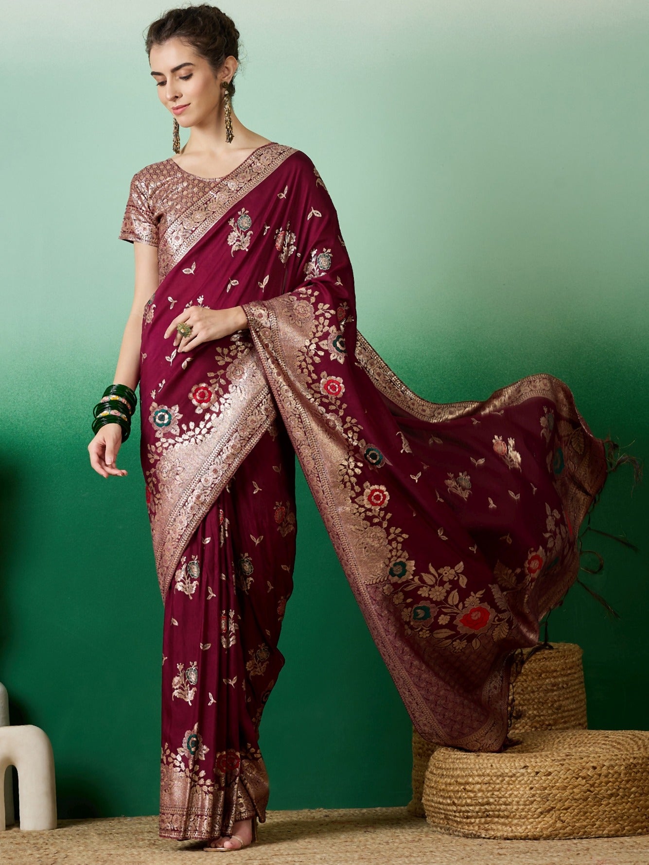 Women's Burgundy Staple Dola Jacquard Weaving Work Saree By Epic Ethnics