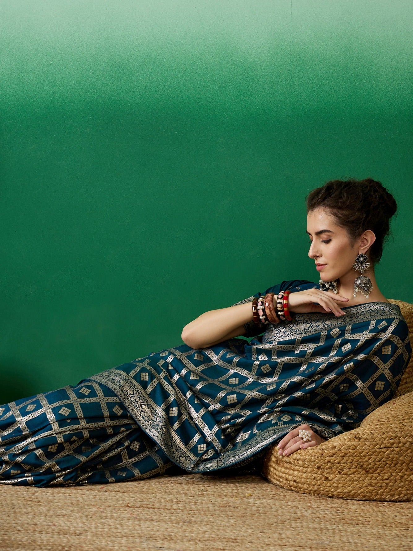 Women's Teal Staple Jacquard Dola Weaving Work Saree By Epic Ethnics