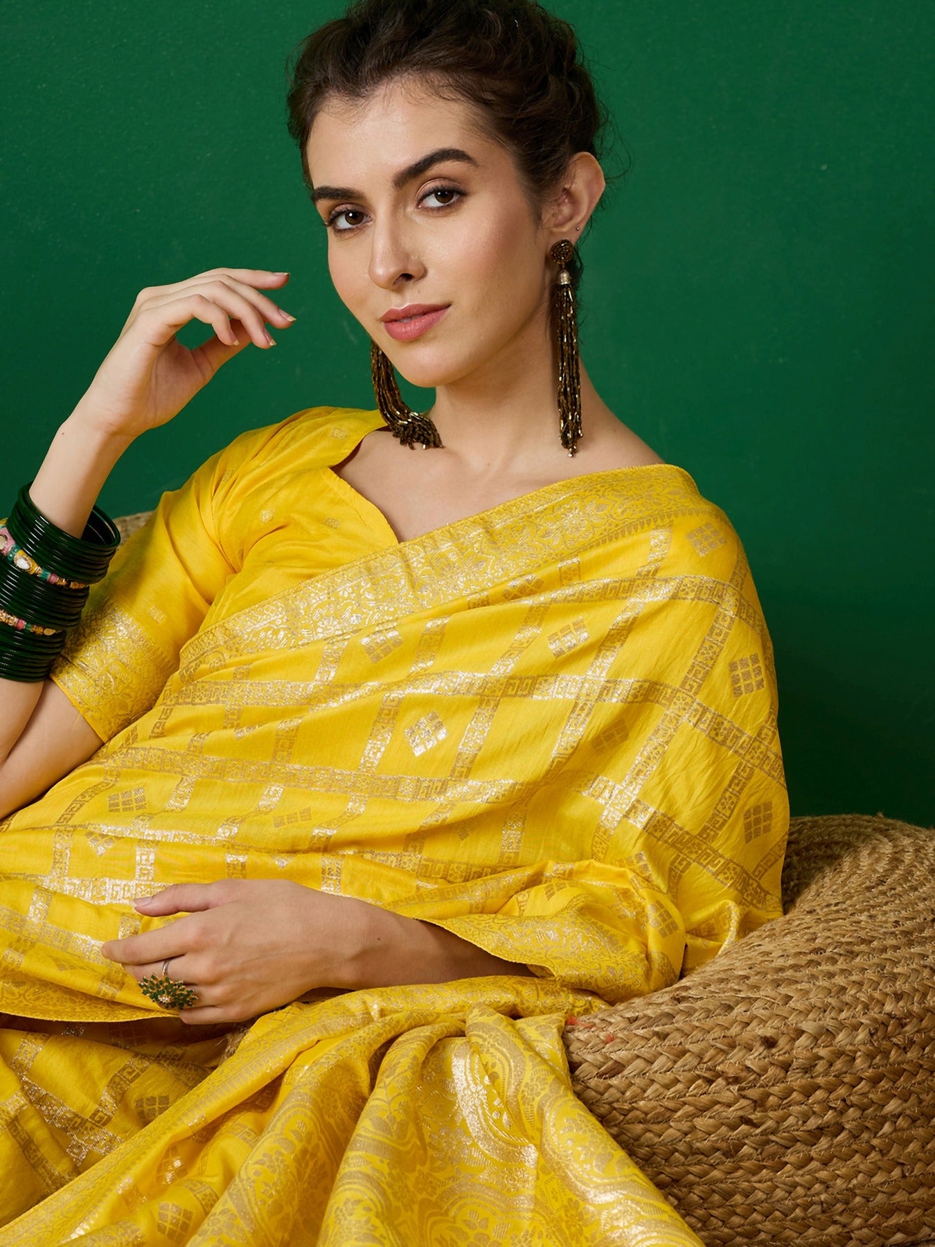Women's Yellow Staple Jacquard Dola Weaving Work Saree By Epic Ethnics