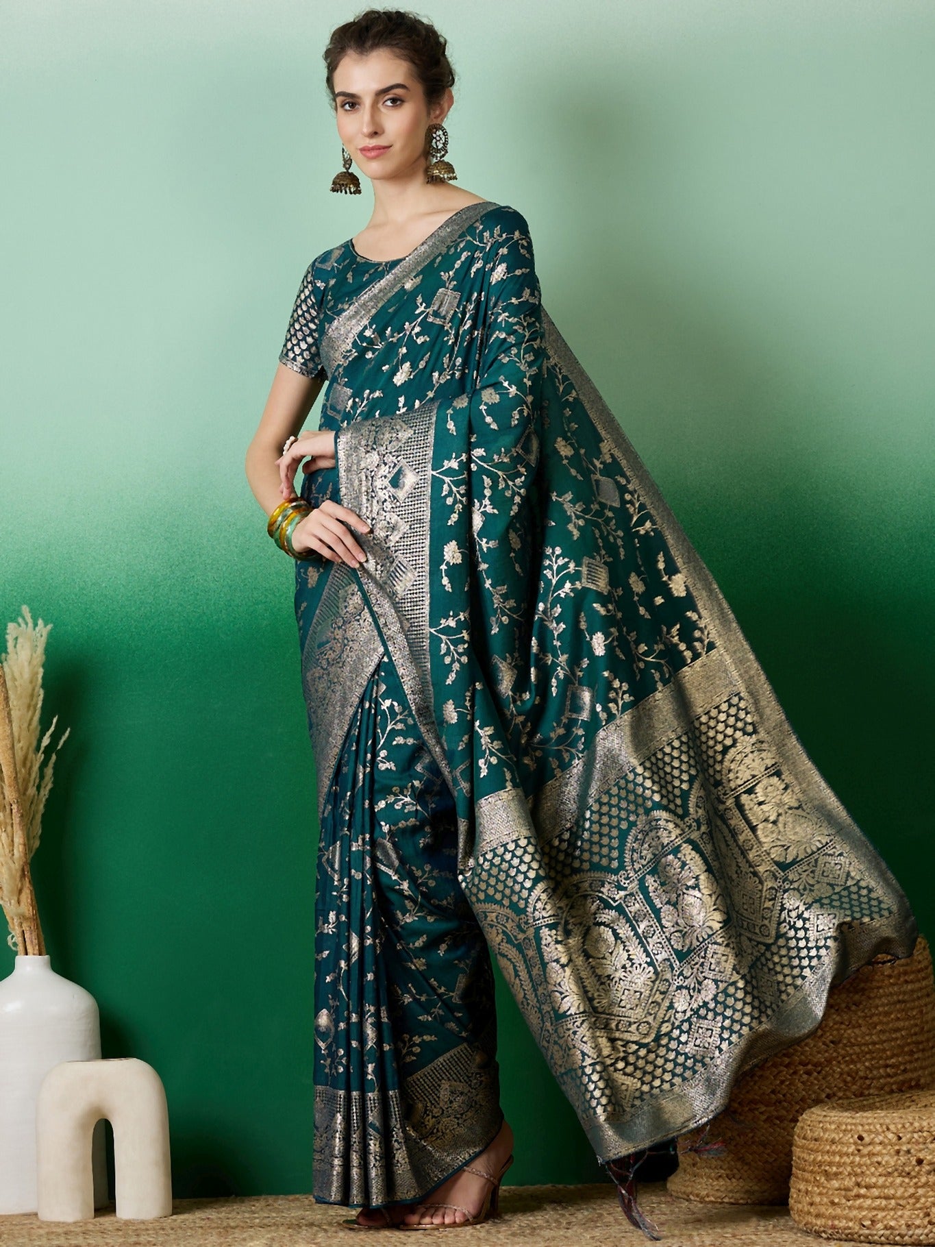 Women's Teal Staple Jacquard Dola Weaving Work Saree By Epic Ethnics