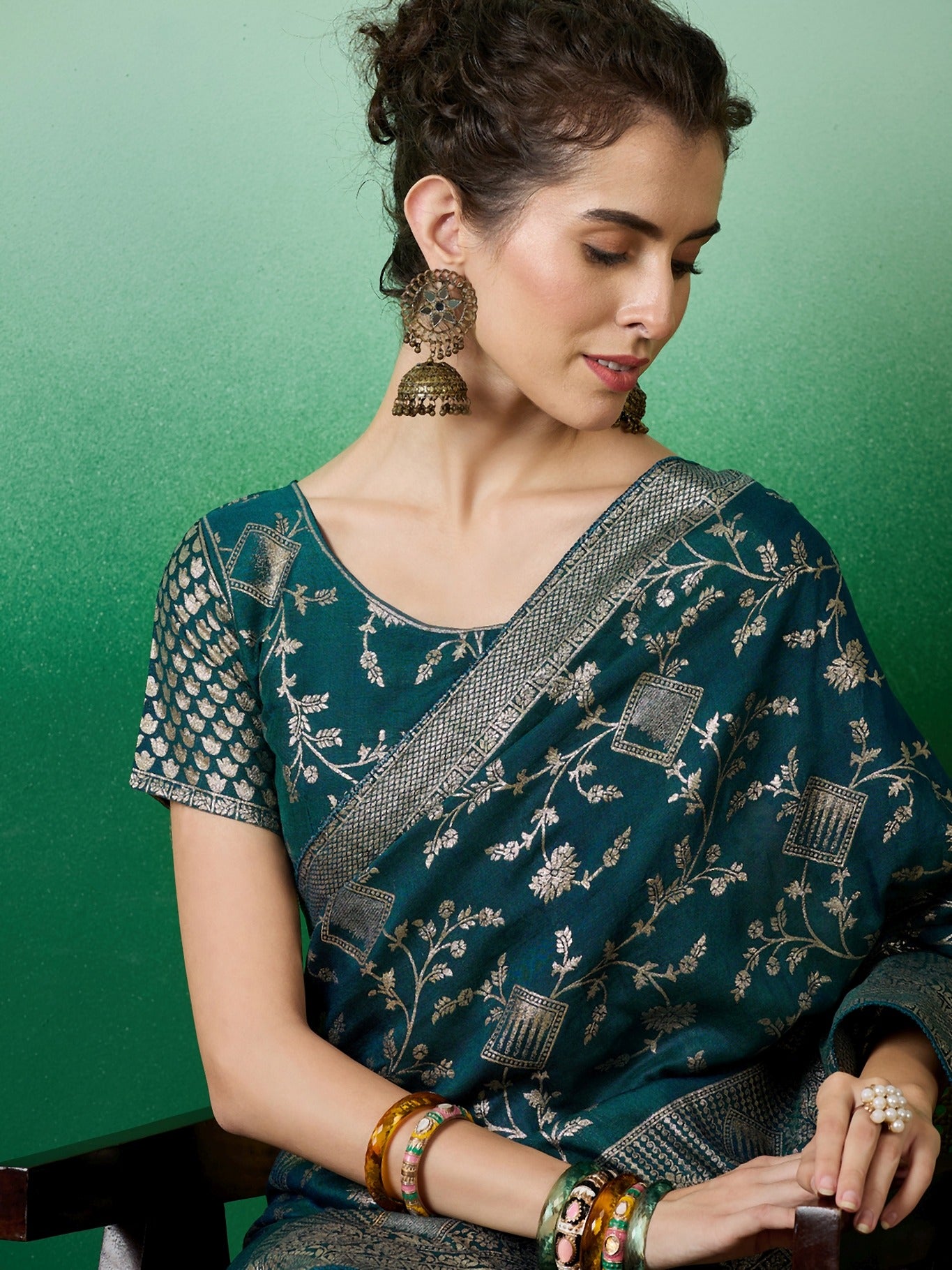 Women's Teal Staple Jacquard Dola Weaving Work Saree By Epic Ethnics