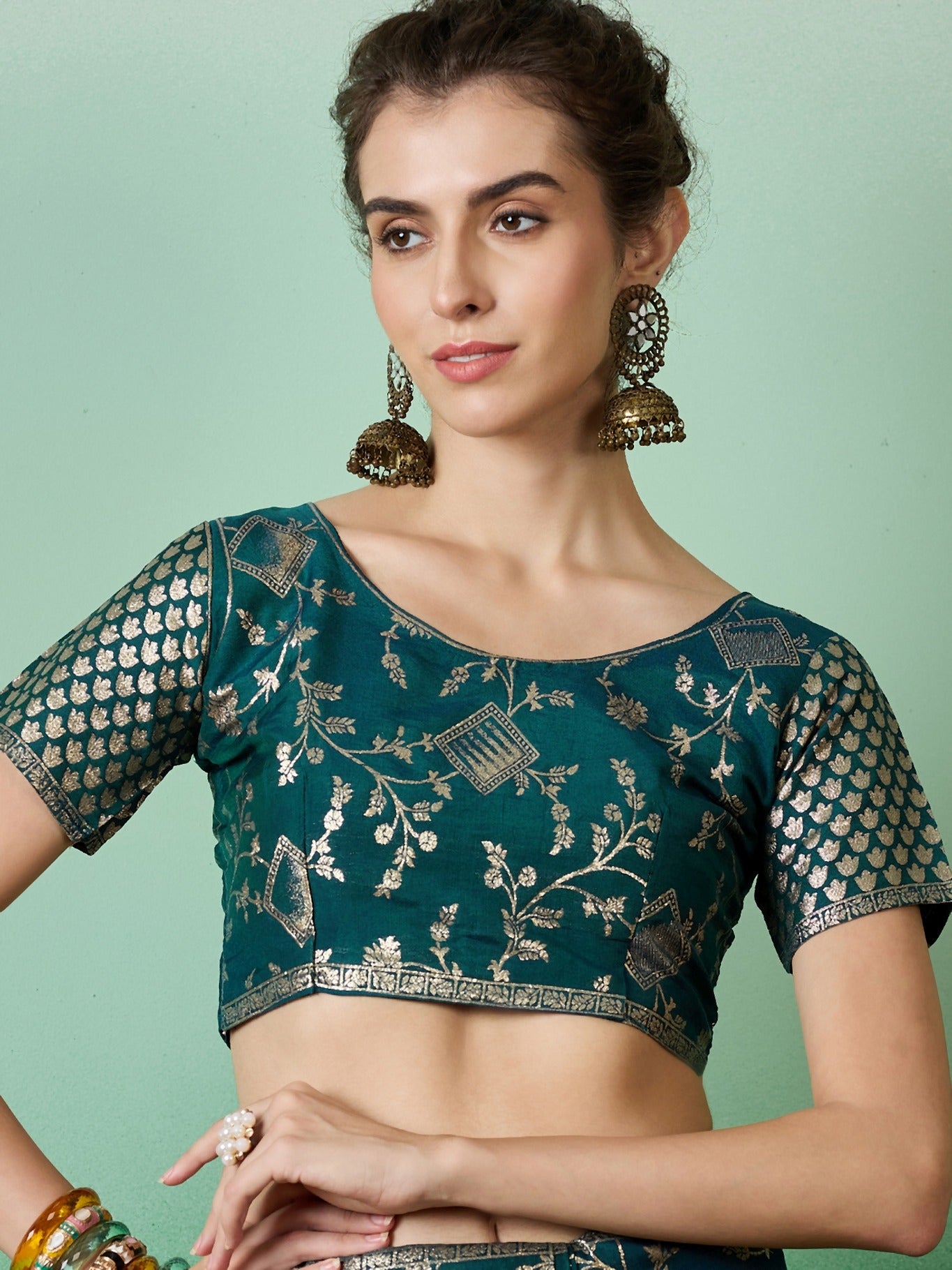 Women's Teal Staple Jacquard Dola Weaving Work Saree By Epic Ethnics