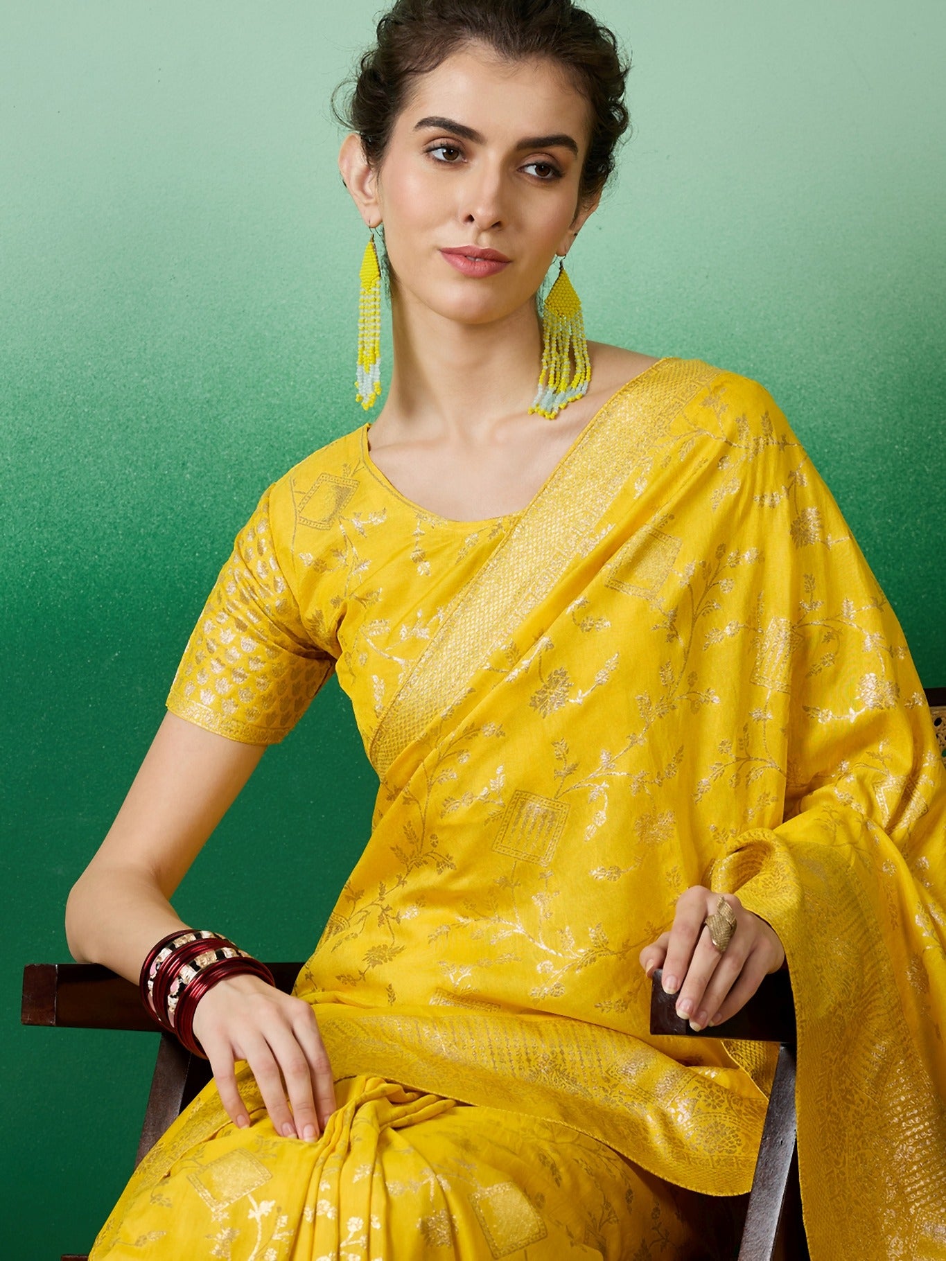 Women's Yellow Staple Jacquard Dola Weaving Work Saree By Epic Ethnics