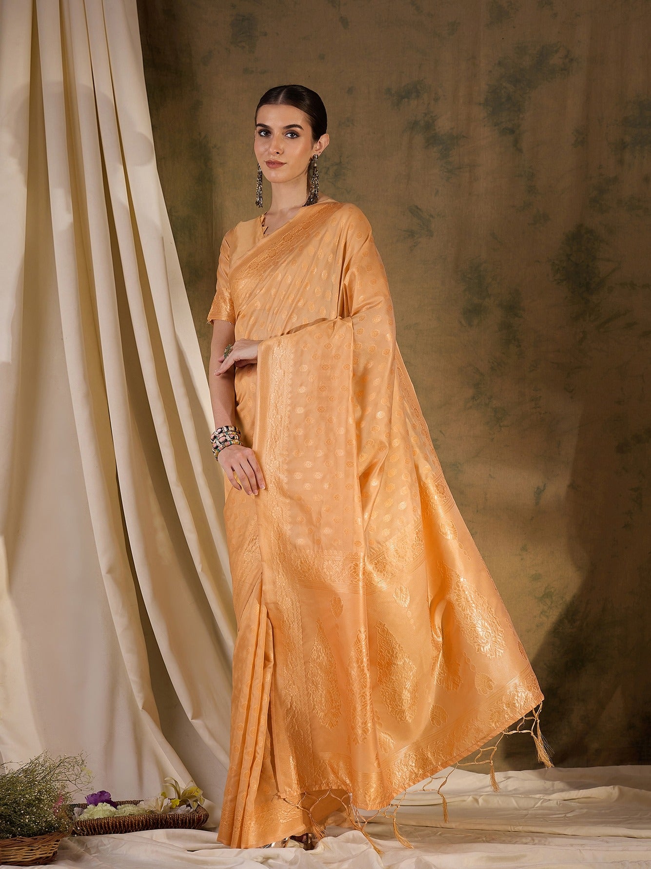Women's Cream Banarasi Silk Weaving Work Saree By Epic Ethnics