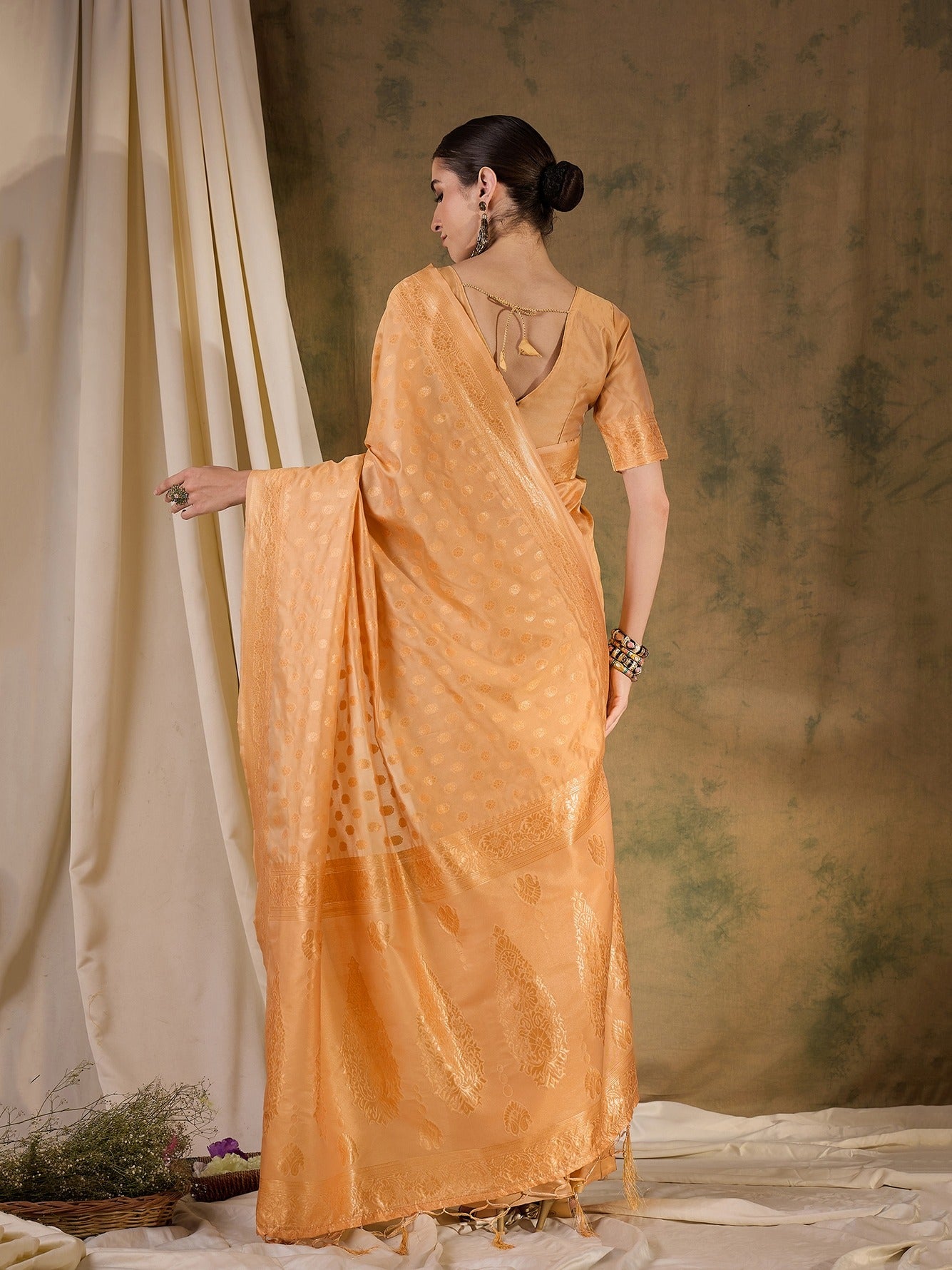 Women's Cream Banarasi Silk Weaving Work Saree By Epic Ethnics
