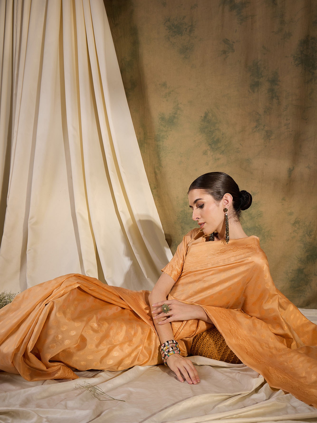 Women's Cream Banarasi Silk Weaving Work Saree By Epic Ethnics