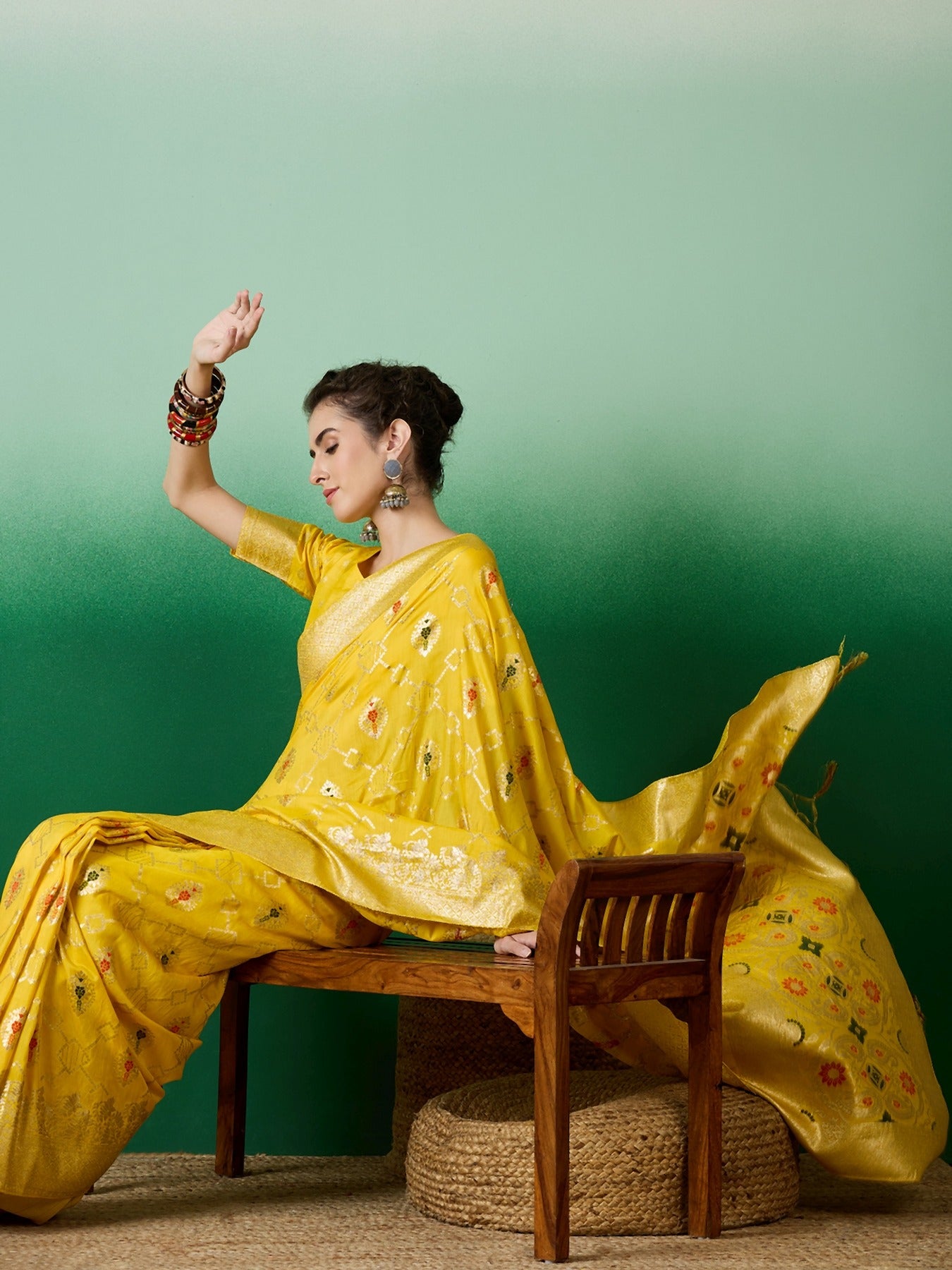 Women's Yellow Staple Dola Jacquard Weaving Work Saree By Epic Ethnics