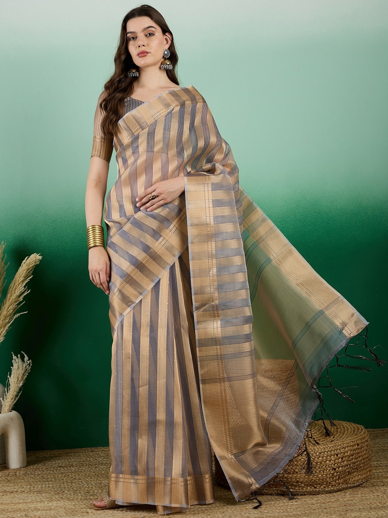 Women's Grey Khadi Organza Weaving Work Saree By Epic Ethnics