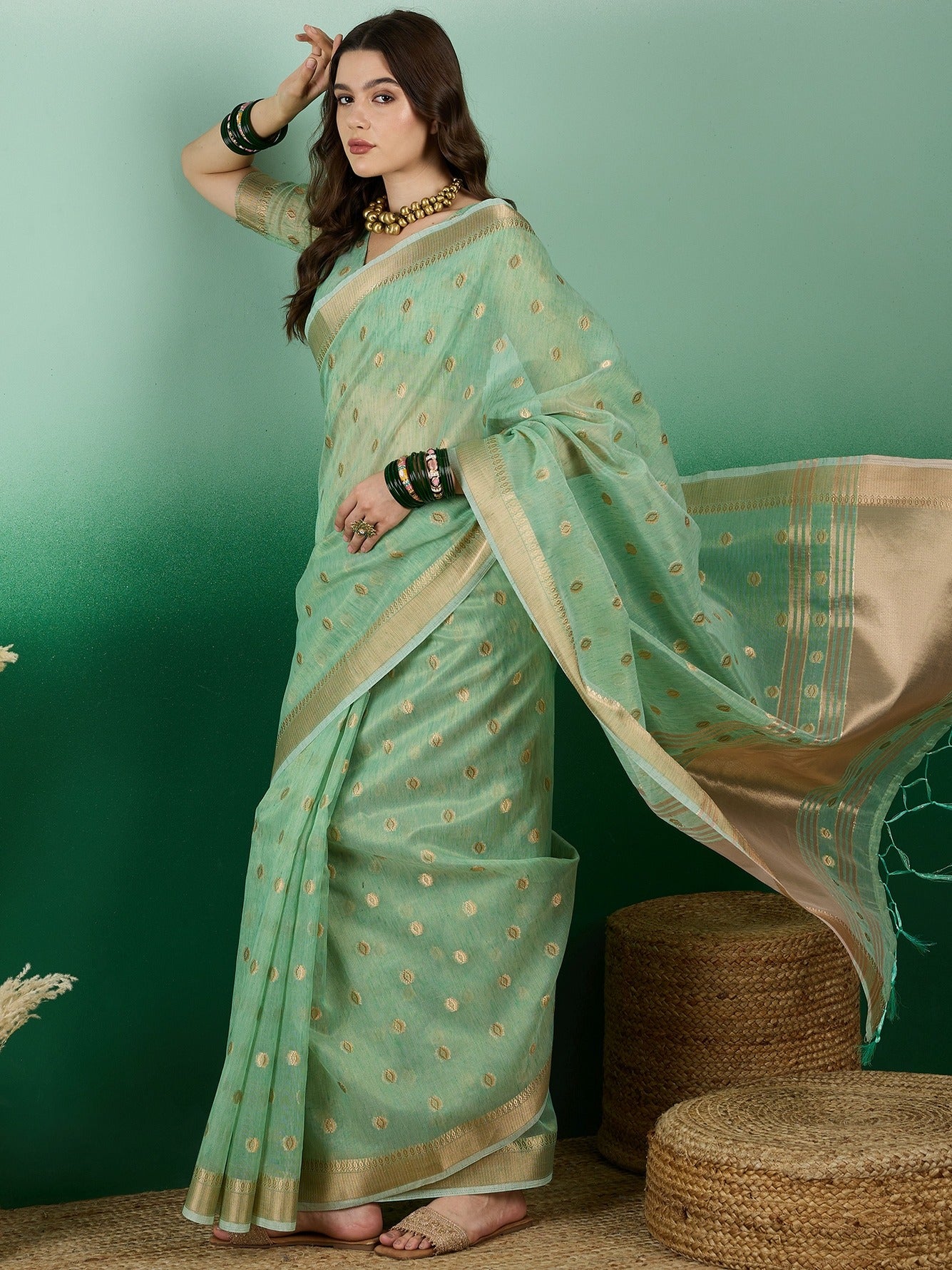 Women's Green Jacquard Khadi Organza Weaving Work Saree By Epic Ethnics
