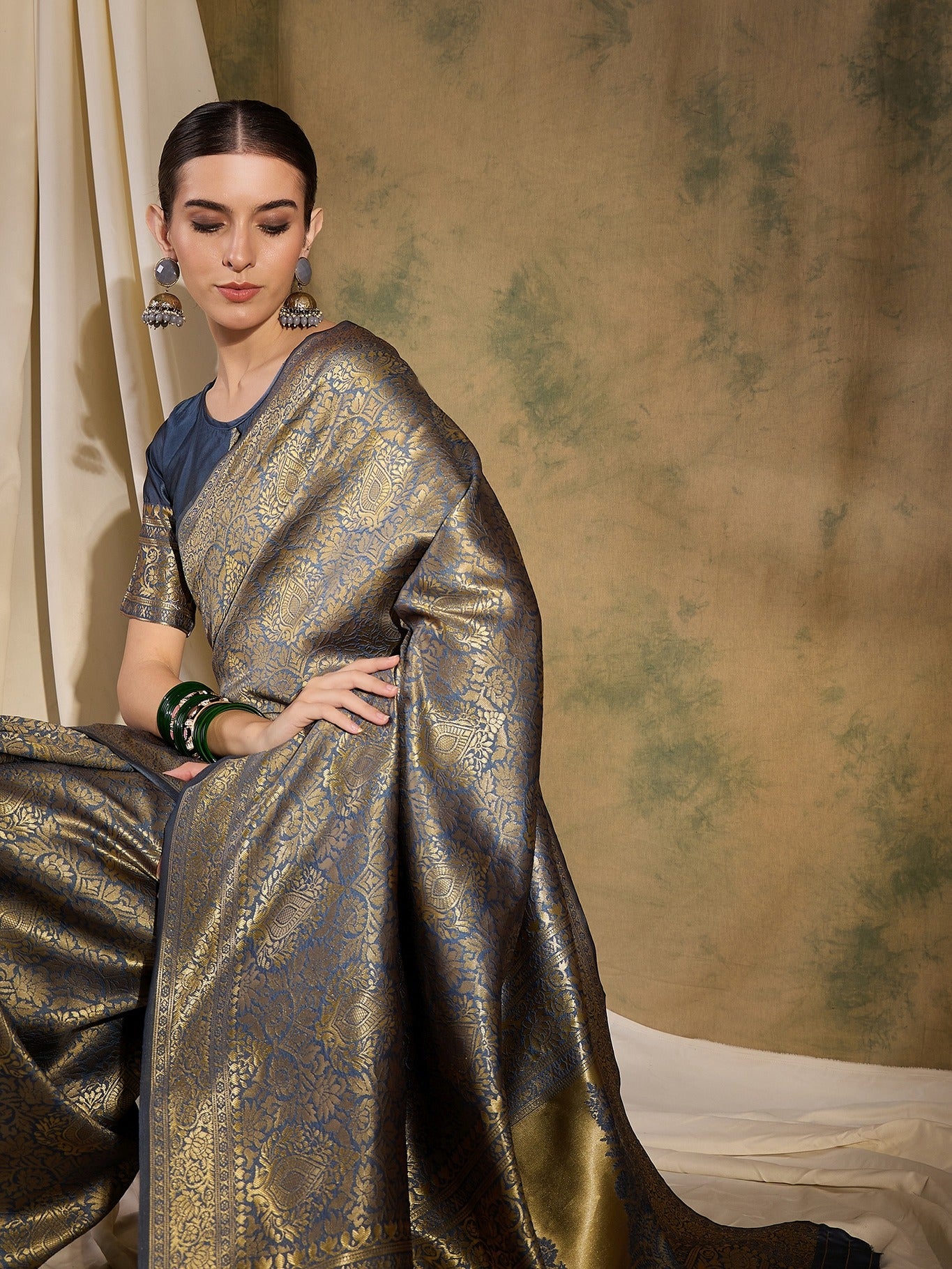 Women's Grey Banarasi Silk Weaving Work Saree By Epic Ethnics