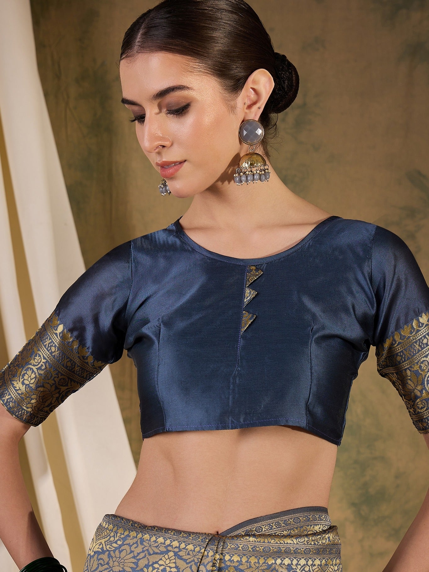 Women's Grey Banarasi Silk Weaving Work Saree By Epic Ethnics